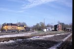 CSX 6209 with a Unit Grain train made up of 100 Ton 3 bay hoppers with "Hopper Toppers'